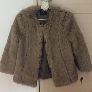 ザラ(ZARA)のZARA ファーアウター ファーコート(毛皮/ファーコート)