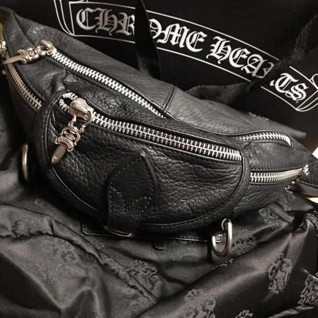 Chrome Hearts(クロムハーツ)のCHROME HEARTS MINI SNAT BAG BLACK  メンズのバッグ(ショルダーバッグ)の商品写真