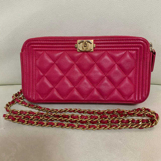 CHANEL(シャネル)のCHANEL シャネル ボーイシャネル　クラッチバッグ　ローズピンク レディースのバッグ(ショルダーバッグ)の商品写真