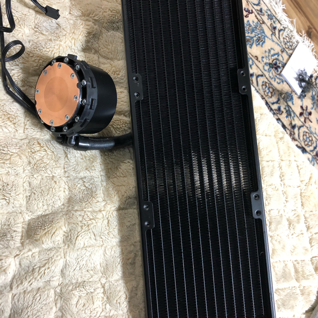 Thermaltake Floe Riing 360 簡易水冷 2