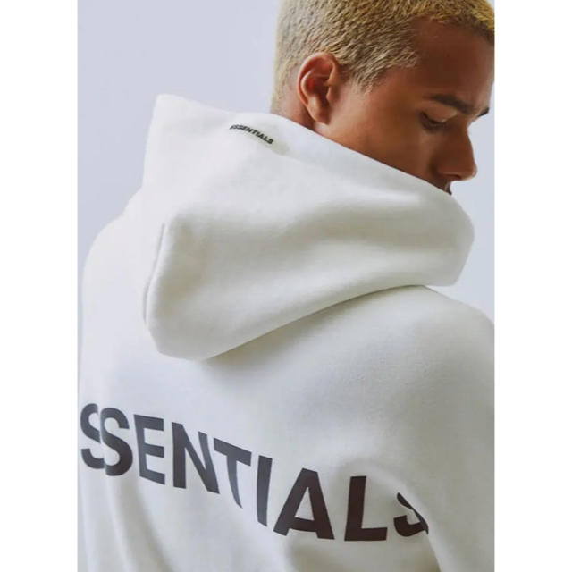 FEAR OF GOD(フィアオブゴッド)のFOG essentials フーディ　パーカー　Sサイズ メンズのトップス(パーカー)の商品写真