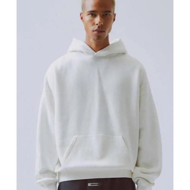 FEAR OF GOD(フィアオブゴッド)のFOG essentials フーディ　パーカー　Sサイズ メンズのトップス(パーカー)の商品写真