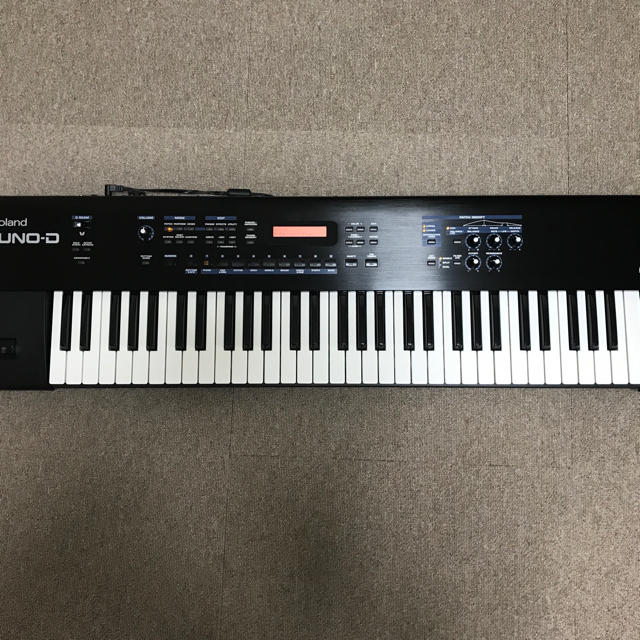 Roland(ローランド)のROLAND JUNO-D 故障品　ジャンク 楽器の鍵盤楽器(キーボード/シンセサイザー)の商品写真