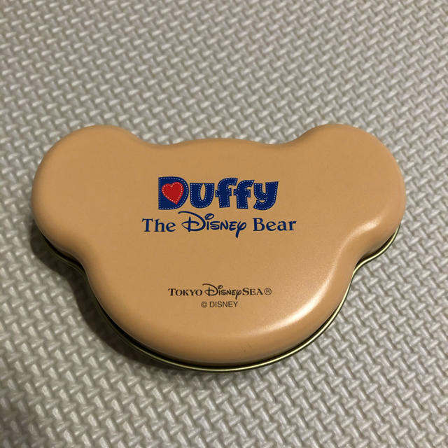 Disney(ディズニー)の送料込み！美品！ダッフィー 空き缶(中身なし) インテリア/住まい/日用品のキッチン/食器(容器)の商品写真