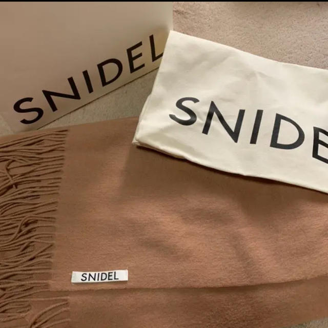 snidel マフラー