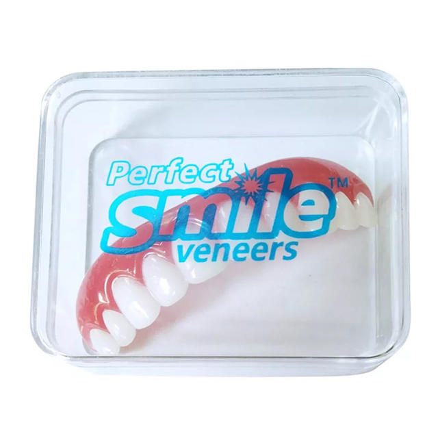 つけ歯 入れ歯 仮歯 差し歯 インスタントスマイル コスメ/美容のオーラルケア(口臭防止/エチケット用品)の商品写真