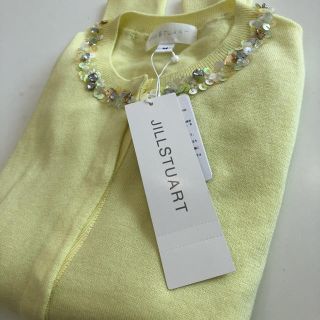 ジルスチュアート(JILLSTUART)のジルスチュアート◆タグ付き新品 ビジュー カーディガン Mサイズ(カーディガン)