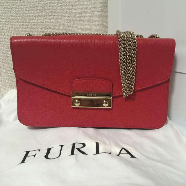 FURLA フルラ  メトロポリス  L チェーン ショルダーバッグ 赤