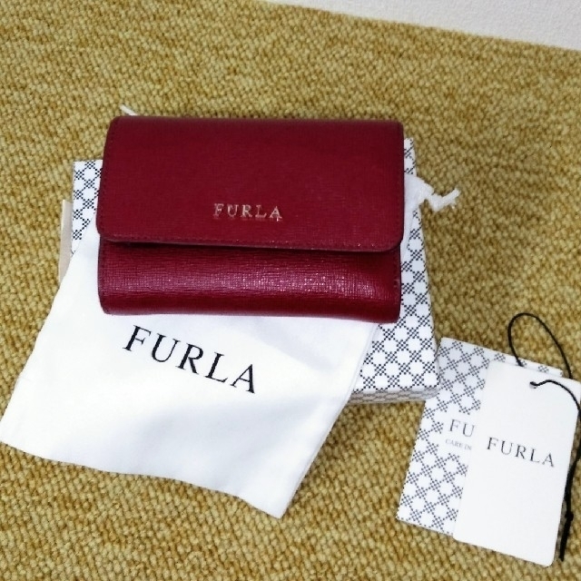 Furla(フルラ)の正規品 FURLA フルラ 三つ折り財布 ワインレッド 赤 コンパクト  レディースのファッション小物(財布)の商品写真