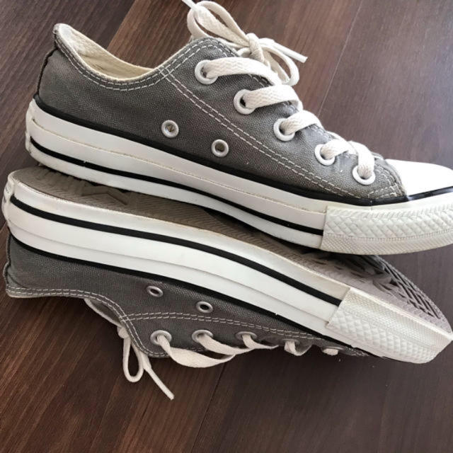 CONVERSE(コンバース)のコンバース　オールスター　グレー　22.5 さのまい着用 レディースの靴/シューズ(スニーカー)の商品写真