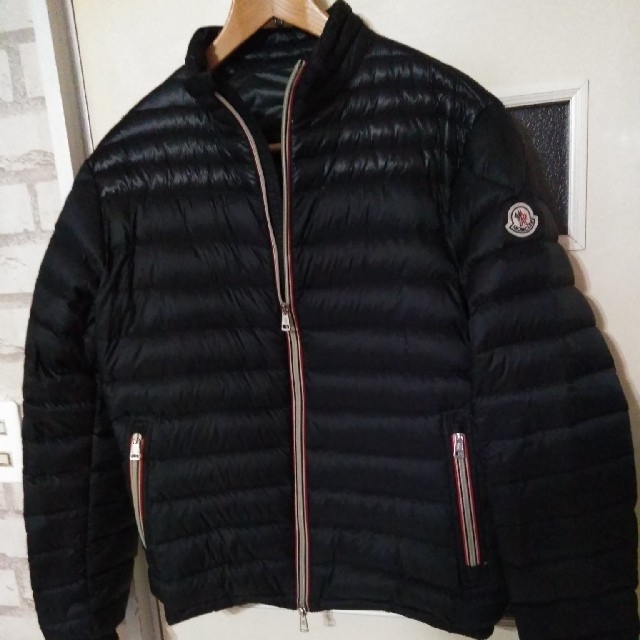 MONCLER(モンクレール)のモンクレール　ダウン　（正規品） メンズのジャケット/アウター(ダウンジャケット)の商品写真