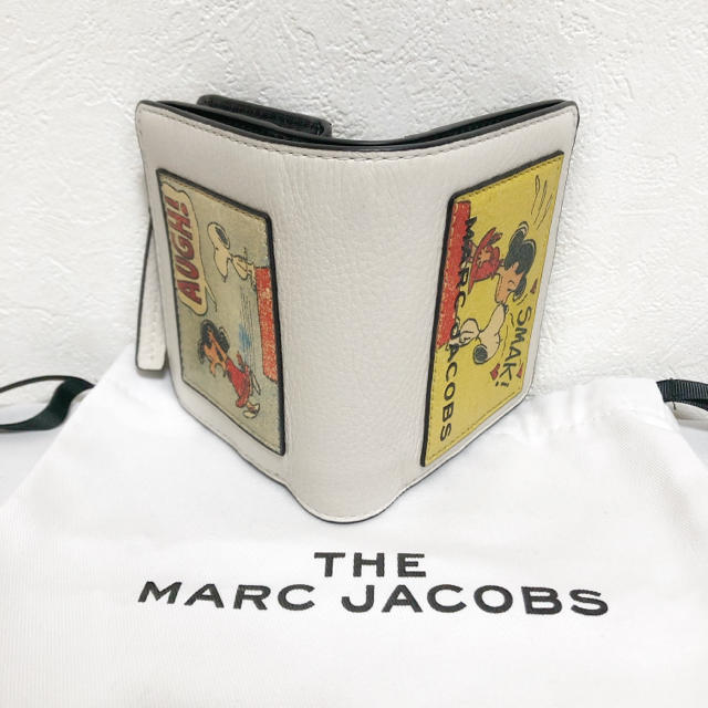 MARC JACOBS(マークジェイコブス)の【美品】マークジェイコブス スヌーピー コラボ ウォレット ミニ財布 二つ折 レディースのファッション小物(財布)の商品写真