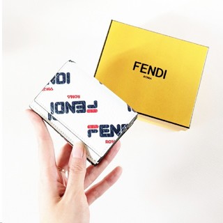 フェンディ(FENDI)のラスト１【新品】FENDI フェンディマニア FILA コラボ ミニ財布(財布)