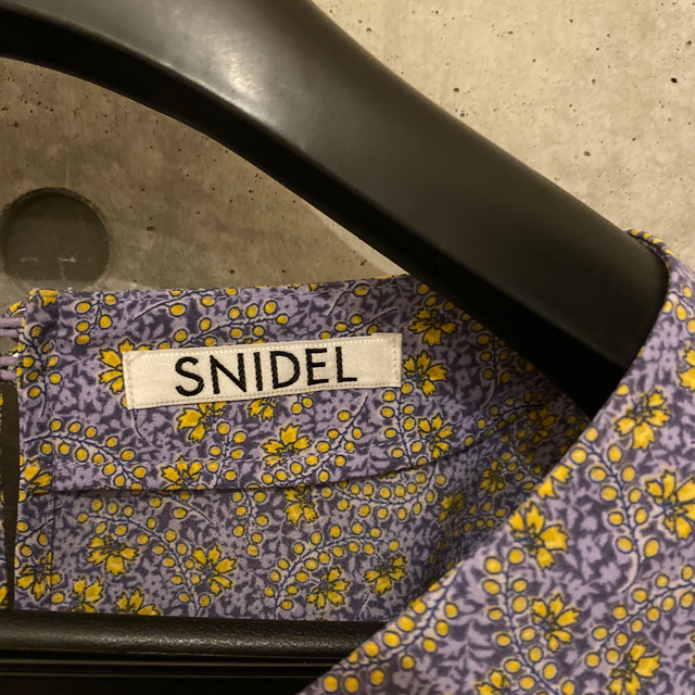 SNIDEL(スナイデル)の⭐︎新木優子さん着用⭐︎ SNIDEL バリエーションプリントワンピース レディースのワンピース(ロングワンピース/マキシワンピース)の商品写真