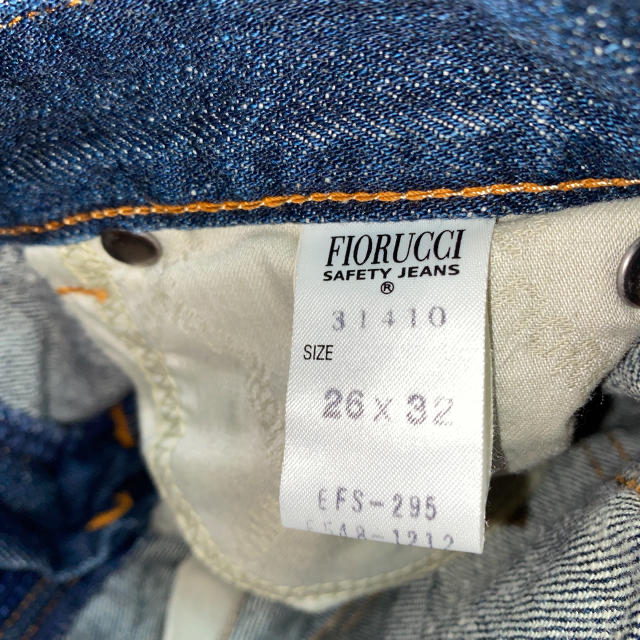 Fiorucci(フィオルッチ)のフィオルッチ　デニム　XS レディースのパンツ(デニム/ジーンズ)の商品写真