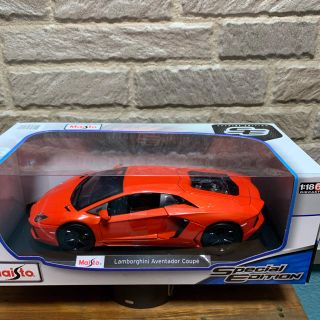 ランボルギーニ(Lamborghini)の1/18 マイスト  Lamborghini Aventador Coupe(ミニカー)