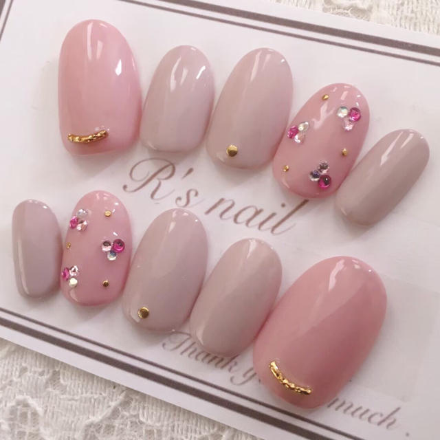 現品 くすみカラー 宝石 グレー 大人可愛い 量産型 ネイルチップ 付け爪の通販 By R S Nail ジェル上級 1級ネイリスト ラクマ 現品 くすみカラー 宝石 グレー 大人可愛い 量産型 ネイルチップ 付け爪の通販 By R S Nail ジェル上級 1級ネイリスト ラクマ