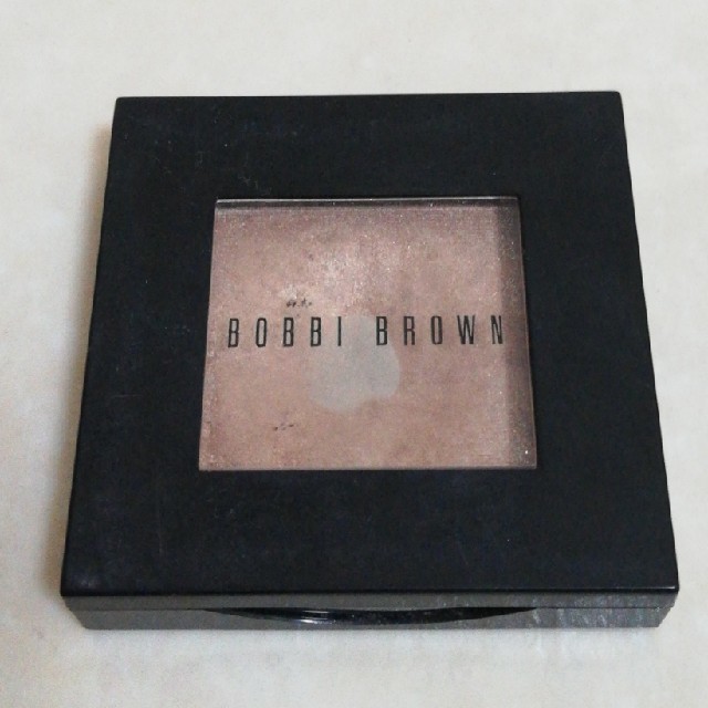 BOBBI BROWN(ボビイブラウン)の【値下げ！】ボビー・ブラウンBOBBI BROWNアイシャドウ コスメ/美容のベースメイク/化粧品(アイシャドウ)の商品写真