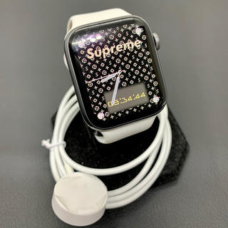 アップルウォッチ(Apple Watch)の【良品】Apple Watch Series 4 GPS 44mm グレイ(腕時計(デジタル))