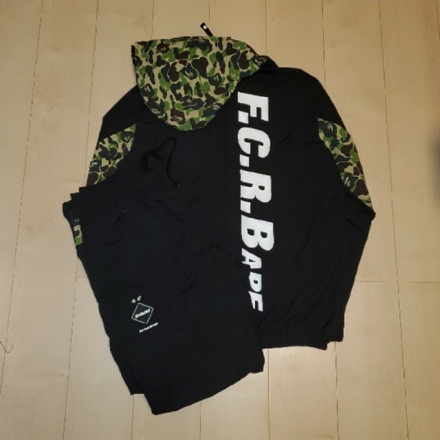 F.C.R.B×BAPEセットアップ