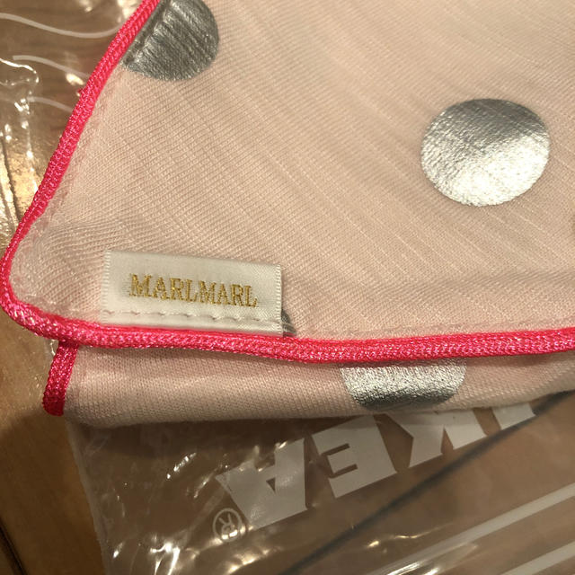 【未使用】【MARLMARL】スタイ　女の子 キッズ/ベビー/マタニティのこども用ファッション小物(ベビースタイ/よだれかけ)の商品写真