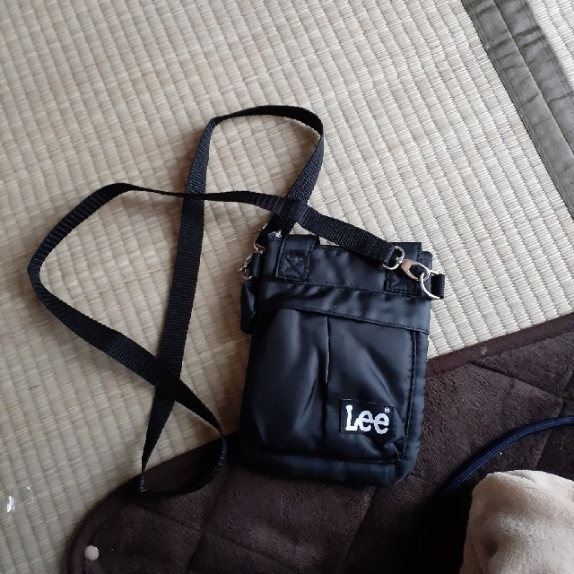 Lee(リー)のLeeミニショルダーバック メンズのバッグ(ショルダーバッグ)の商品写真