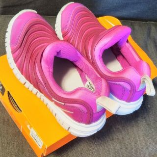 ナイキ(NIKE)のナイキ　ダイナモフリー　19センチ　新品(スニーカー)