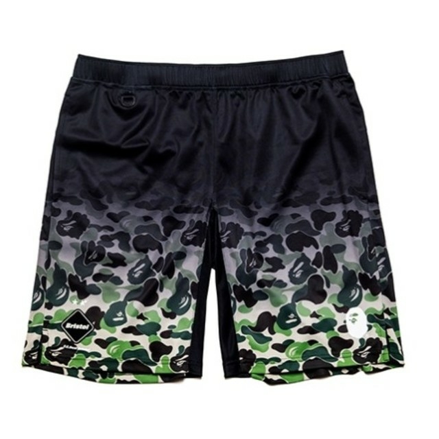 A BATHING APE(アベイシングエイプ)のF.C.R.B BAPE FCRB GAME SHORTS BLACK M メンズのパンツ(ショートパンツ)の商品写真