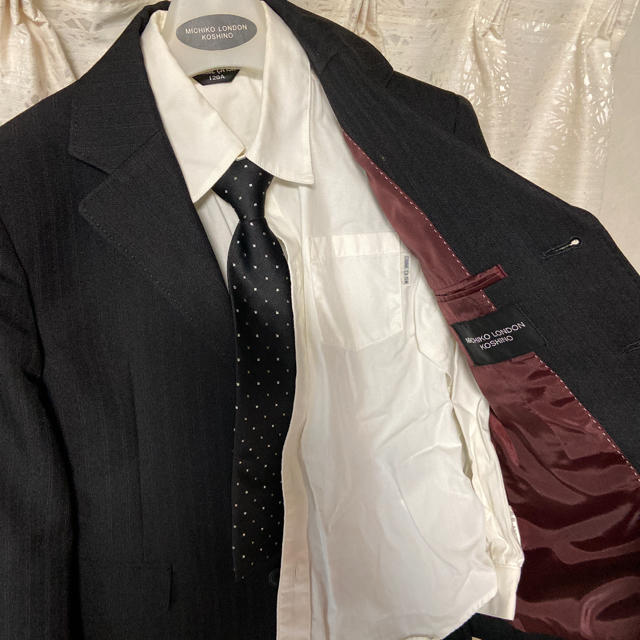 MICHIKO LONDON(ミチコロンドン)の男の子　スーツ　セットアップ キッズ/ベビー/マタニティのキッズ服男の子用(90cm~)(ドレス/フォーマル)の商品写真