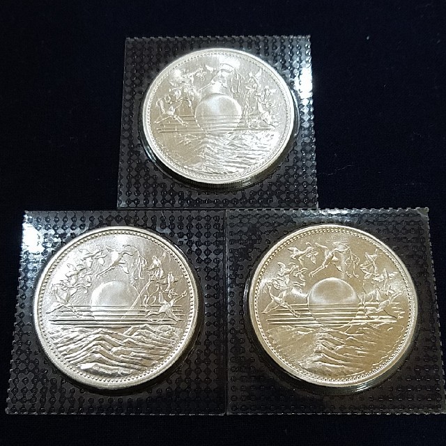 記念硬貨　昭和天皇御在位60年記念銀貨3枚セット貨幣