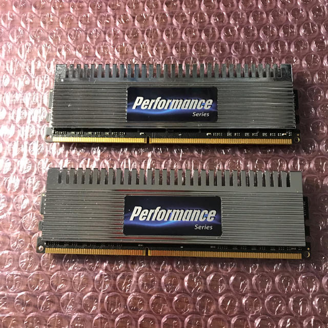 DDR3-1600  メモリー　4GB×4枚 スマホ/家電/カメラのPC/タブレット(PCパーツ)の商品写真