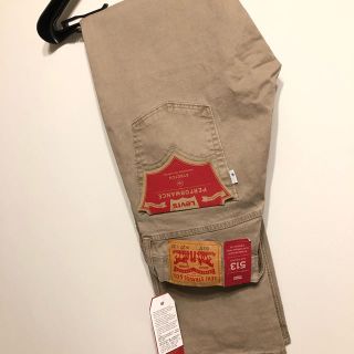 リーバイス(Levi's)のリーバイス513   ナチュラル　カーキ(チノパン)