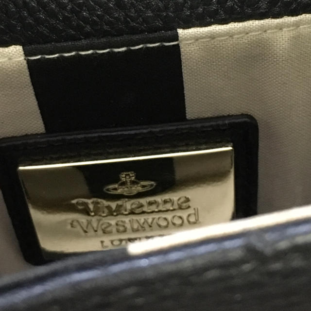 Vivienne Westwood(ヴィヴィアンウエストウッド)のひなこ様専用　ヴィヴィアンウエストウッド  BOWショルダーバッグ レディースのバッグ(ショルダーバッグ)の商品写真