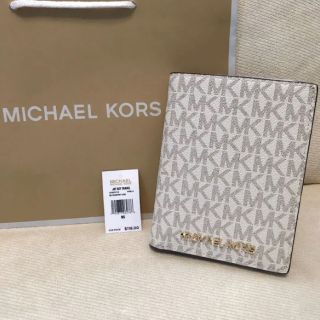 希少！MICHAEL KORS パスポートケース♡