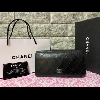 シャネル(CHANEL)の★正規品★シャネル　ラムスキン　マトラッセ　二つ折り長財布　　お値下げしました(財布)