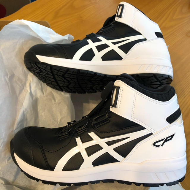 asics(アシックス)の《新品》asics安全靴cp304BOA 001(黒×白)27.0cm メンズの靴/シューズ(その他)の商品写真