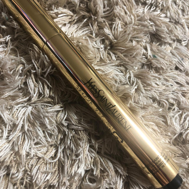 Yves Saint Laurent Beaute(イヴサンローランボーテ)の[YSL]ラディアントタッチ#1 コスメ/美容のベースメイク/化粧品(ファンデーション)の商品写真