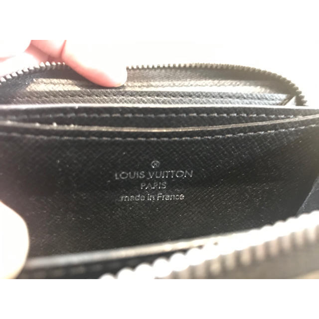 LOUIS VUITTON　ルイ ヴィトン  コイン小銭　グラフィットクロスグレインレザー金具色