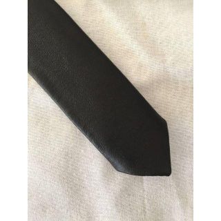 サンローラン(Saint Laurent)のsaint laurent paris サンローランパリ レザーナロータイ 黒 (ネクタイ)