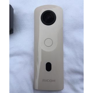 リコー(RICOH)のTHETA sc2  ベージュ 美品！(コンパクトデジタルカメラ)