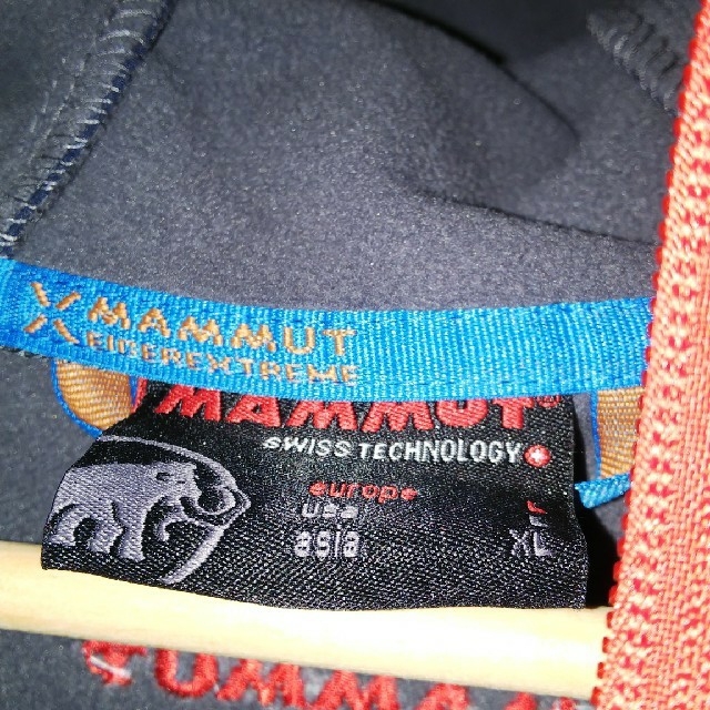 Mammut(マムート)の新品 マムート マウンテンパーカー XL ネイビー 紺  メンズのジャケット/アウター(マウンテンパーカー)の商品写真