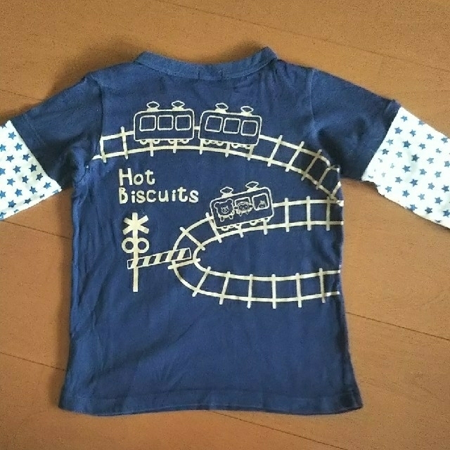 mikihouse(ミキハウス)の電車大好きミキハウス、バックプリント付きレイヤードロンT キッズ/ベビー/マタニティのキッズ服男の子用(90cm~)(Tシャツ/カットソー)の商品写真