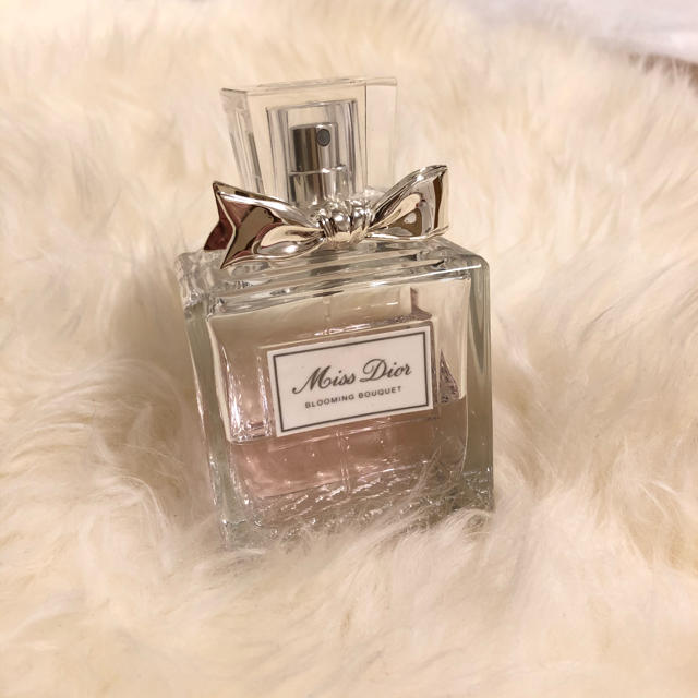 Christian Dior(クリスチャンディオール)の❤︎ミス ディオール❤︎  オードゥ トワレ ブルーミングブーケ　100ml コスメ/美容の香水(香水(女性用))の商品写真