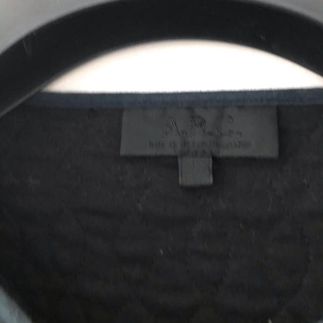 A.P.C(アーペーセー)のアーペーセー　キルティングジャケット レディースのジャケット/アウター(ノーカラージャケット)の商品写真