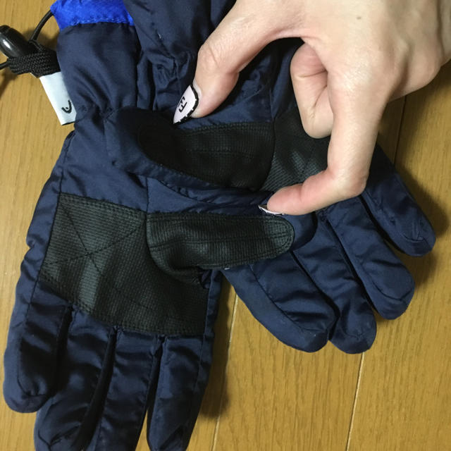 HEAD(ヘッド)の手袋　キッズ　雪遊び キッズ/ベビー/マタニティのこども用ファッション小物(手袋)の商品写真