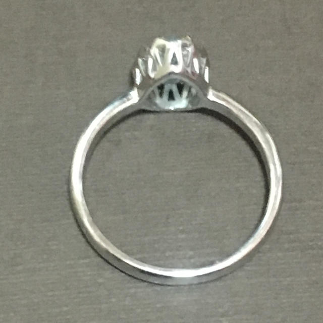 アイスブルートパーズ ー粒リング k10WG  レディースのアクセサリー(リング(指輪))の商品写真