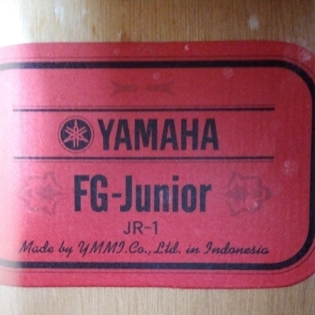 小売価格 YAMAHA ミニギター　FG-Junror JR-1
