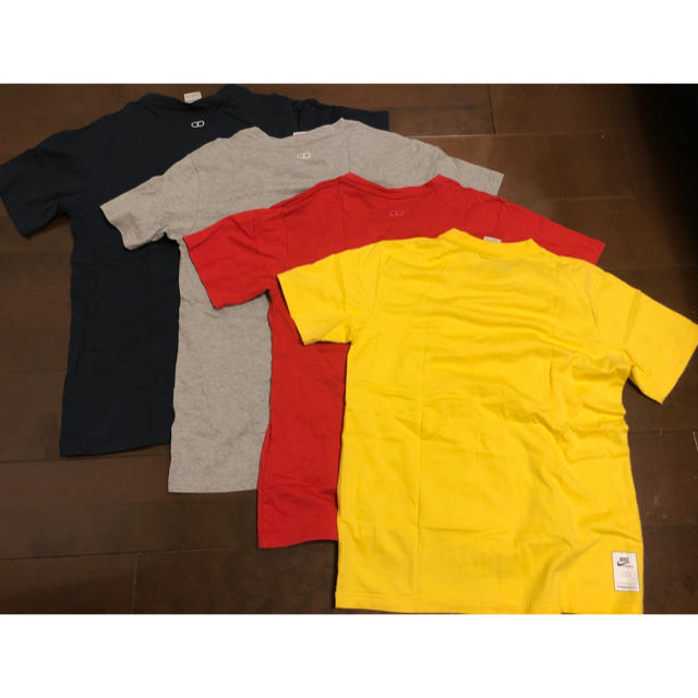 FRAGMENT(フラグメント)のkojiro様　4枚セットから2枚セットに メンズのトップス(Tシャツ/カットソー(半袖/袖なし))の商品写真