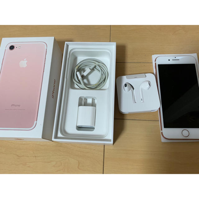 iPhone7 128GB ローズゴールド　SIMロック解除済　SIMフリー