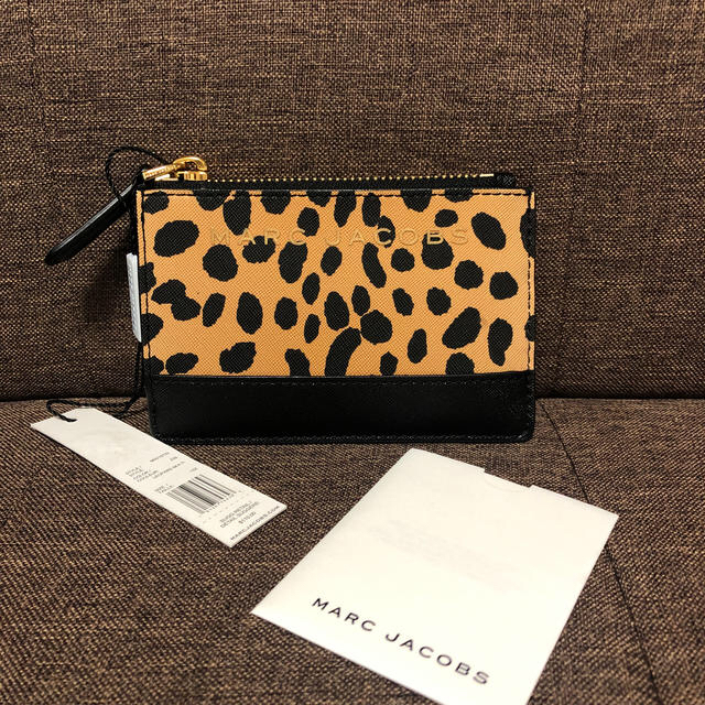 MARC JACOBS パスケース